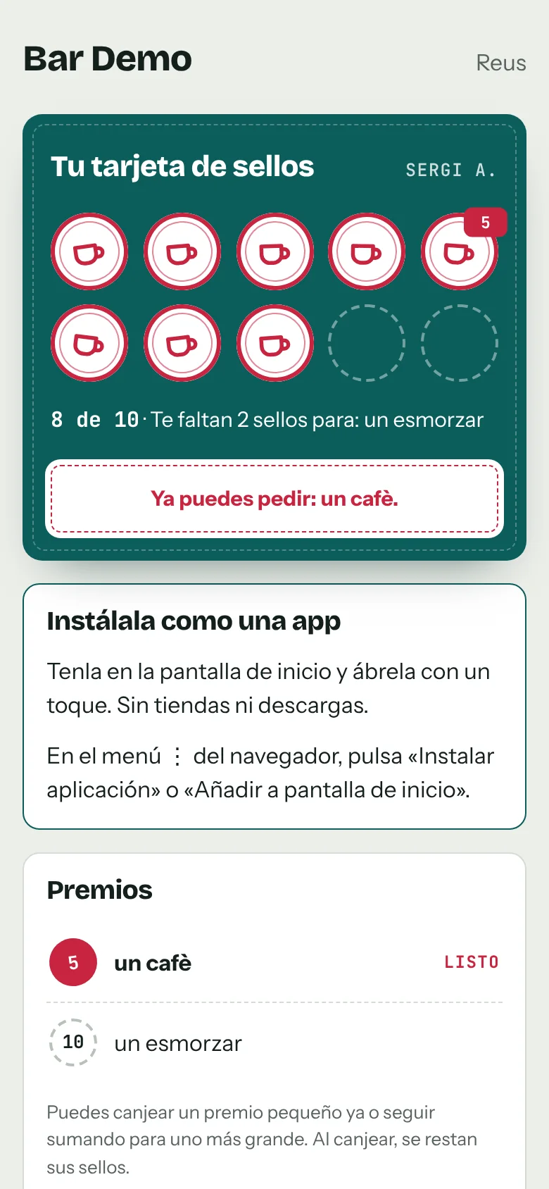 Tarjeta de sellos del cliente en el móvil, con 8 de 10 sellos y un premio listo para canjear